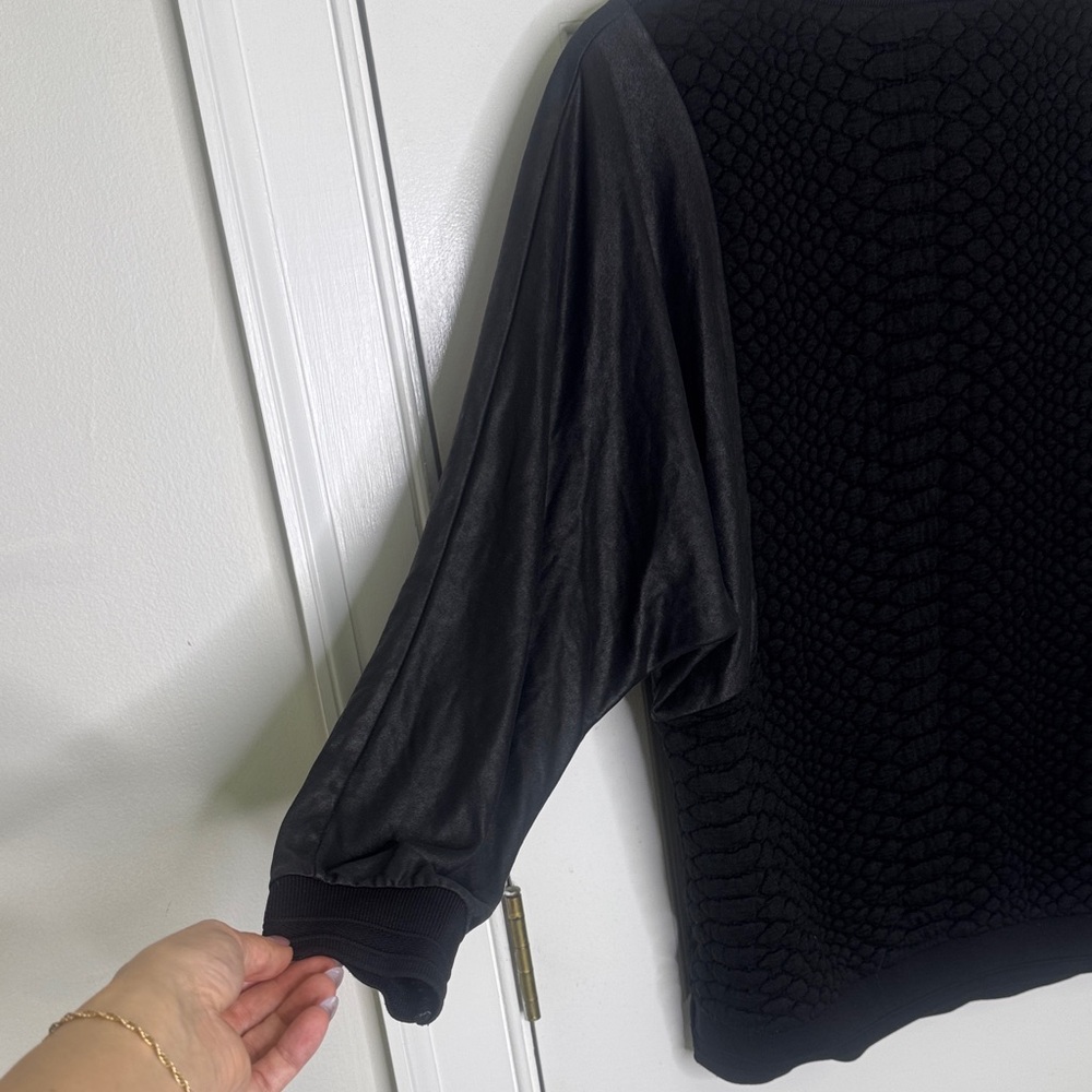 💫Sandro Paris Black Mixed Media Top Faux Leather Sleeves Size M  💫 - Picture 10 of 10